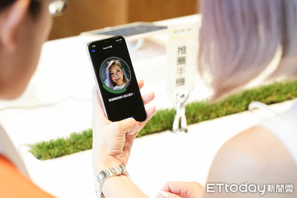 ▲iPhoneX,蘋果手機,智慧型手機,Face ID,臉部辨識。（圖／記者林世文攝）