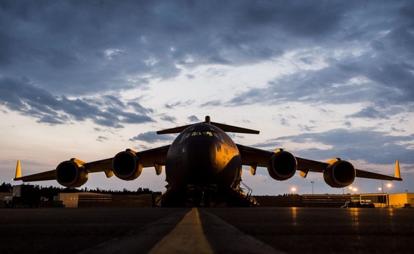 ▲▼美軍C-17運輸機。（圖／翻攝自United States Air Force粉絲專頁）