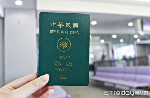 ▲▼護照，台灣護照，中華民國護照。（圖／記者蔡玟君攝）
