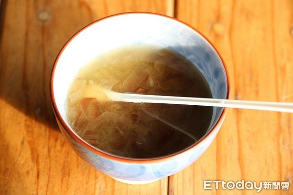 ▲高湯,料理,雞湯,牛肉湯。(圖/記者陳世昌攝)