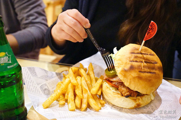 ▲宜蘭J.J burgers 美式漢堡。（圖／紫色微笑提供）