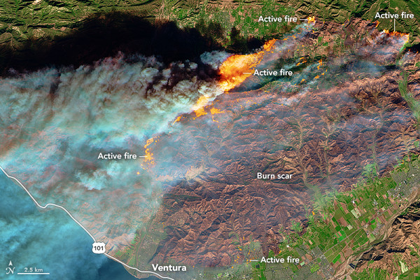 ▲加州野火大到外太空都看得見！（圖／翻攝NASA EARTH）