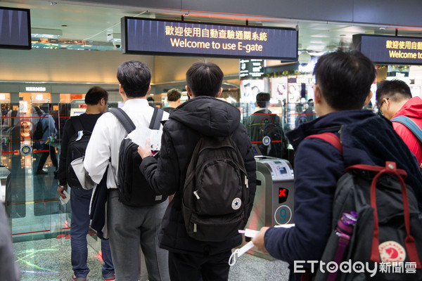 ▲▼入出國自動查驗通關系統e-Gate,自動通關,出入境,出國,桃園機場。（圖／記者季相儒攝）