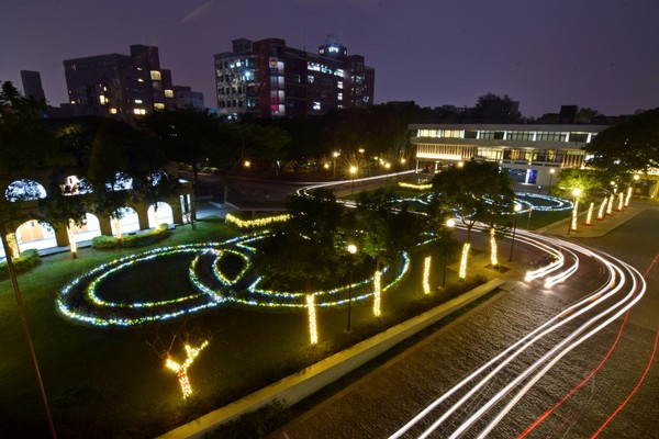 ▲中原大學校園聖誕布置。（圖／中原大學提供）