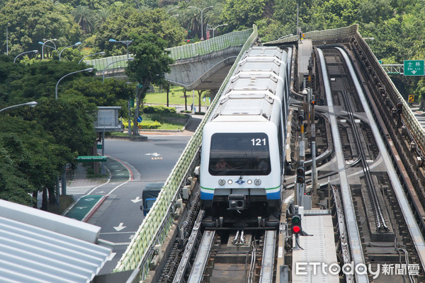 ▲▼捷運,台北捷運,文湖線,軌道,捷運車廂（圖／記者季相儒攝）