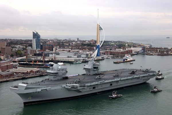 英國伊利莎白女王號航母（HMS Queen Elizabeth）。（圖／翻攝英國海軍官網）