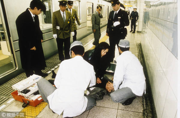 ▲▼1995年東京地鐵沙林毒氣攻擊事件。（圖／CFP）