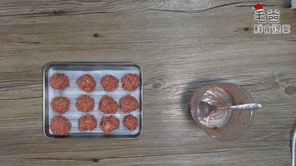 【毛爸鮮食提案】聖誕老公公的秘密配方~經典紅醬肉丸(圖/毛起來 MaoUp)