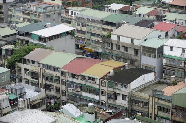 雙北市要拆違建　頂樓加蓋榮景不再