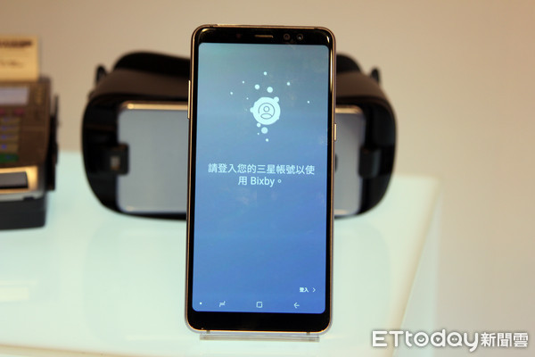 ▲劉以豪、陳意涵代言的Galaxy A8、A8+(2018)售價公開。（圖／記者洪聖壹攝）