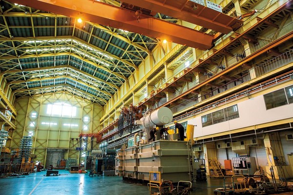 位於桃園的大同重電廠，為因應大型變壓器的生產配運，新廠房挑高達10多層樓高。