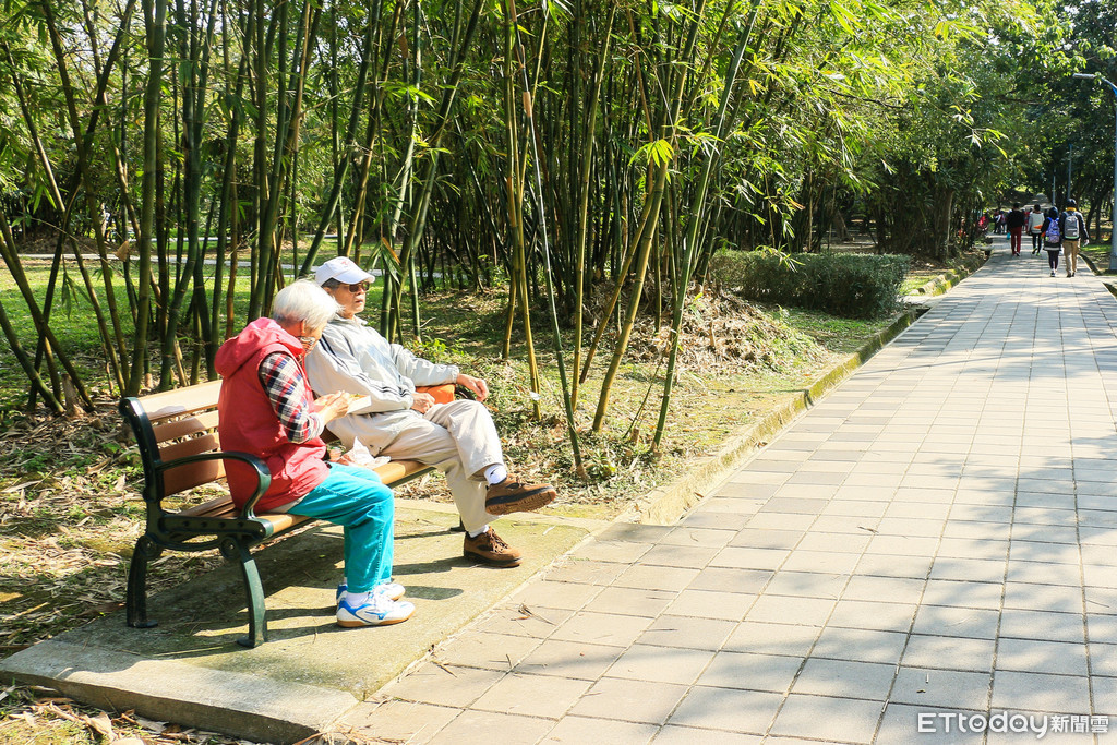 ▲▼老夫妻,長青族,銀髮族。（圖／記者周宸亘攝）