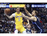 湖人主控「球哥」博爾（Lonzo Ball）表示，「這場勝利很棒，我們已經越來越成熟了！」