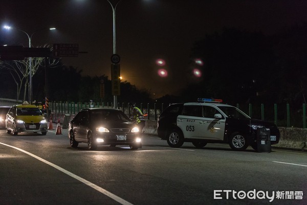 警察臨檢,盤查,酒測臨檢,交通檢查,酒測勤務（圖／本報資料照）