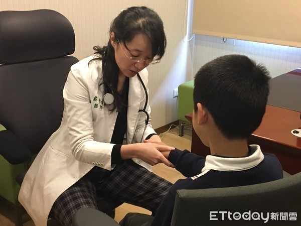 ▲書田診所戴季珊醫師。(圖/記者嚴云岑攝)