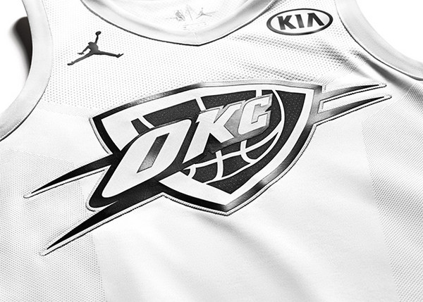▲衛斯布魯克穿Jordan品牌正式發表NBA 2018全明星球衣             。（圖／品牌提供）