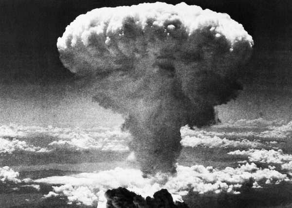 ▲▼第二次世界大戰末，美軍對日本長崎市發射原子彈。（圖／達志影像／美聯社）