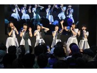 更為了「大坪由佳」、「佳村はるか」與「坂上陽三」聯合舉辦的《THE IDOLM@STER CINDERELLA GIRLS見面會》與《月舞。Talk show》而來。