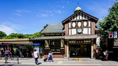 朝聖《遇見百分百女孩》邂逅地　來到「女學生最愛」原宿車站