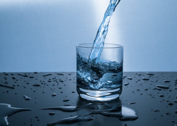 ▲每天多喝3杯水就會能減肥（圖／Pexels提供）