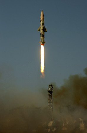▲▼「大地-2」（Prithvi-II）地對地飛彈。（圖／達志影像／美聯社）