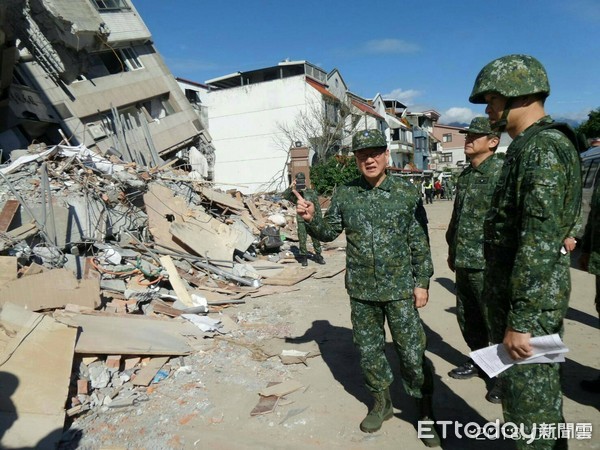 花莲强震/国军已出动2500兵力 陆军司令三度赴花莲关切