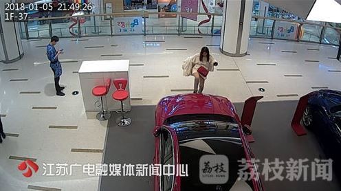 小資女喝醉8腳把新車踹成二手，遭求償69.9萬。（圖／翻攝自荔枝新聞）