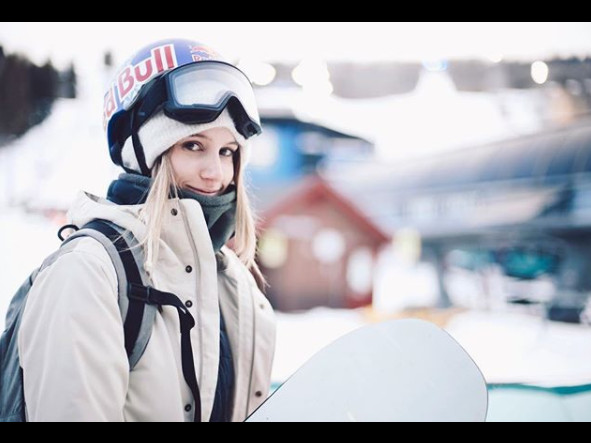 ▲奧地利知名滑雪板選手加塞(Anna Gasser)             。（圖／翻攝自IG）