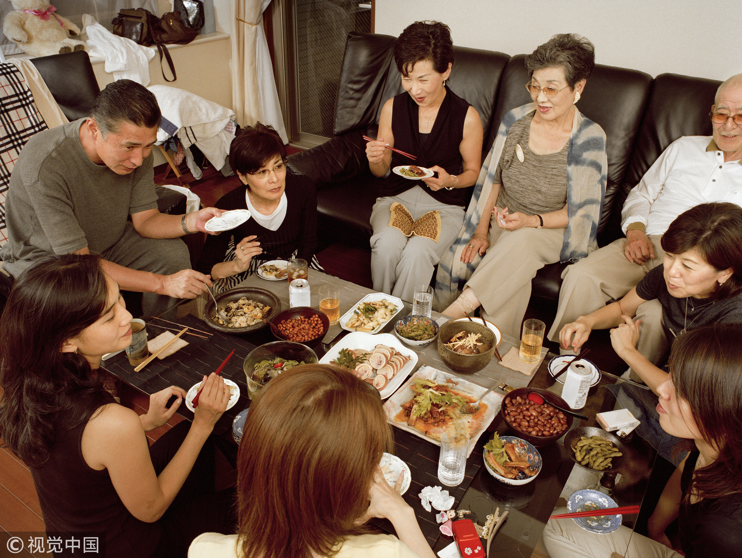 ▲過年,團圓,拜訪,親戚,年夜飯,拜年,新年,慶祝,吃飯,春節,圍爐,示意圖。（圖／CFP）