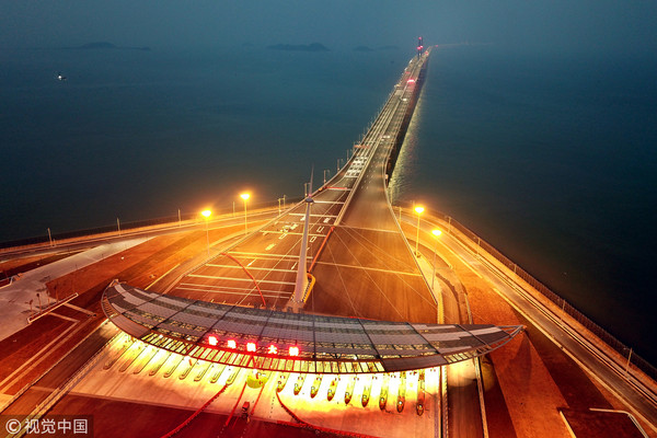 ▲▼迎來全線亮燈後首個春節的港珠澳大橋，夜景更加迷人。（圖／CFP）