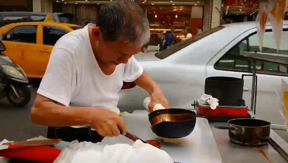 ▲▼高雄畫糖阿伯謝隆昇。（圖／翻攝自高雄美食地圖）