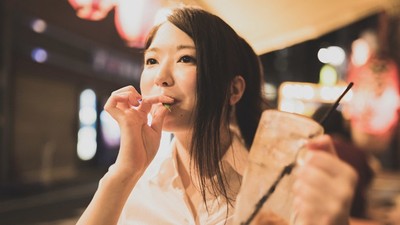 「愛吃」的女生最值得追！Youtuber分析5大關鍵給你聽