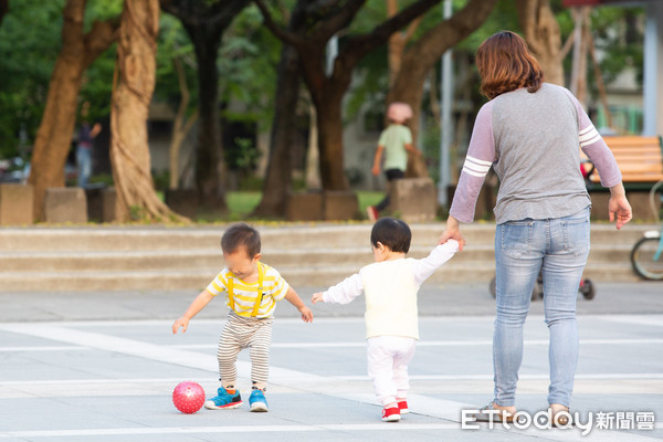 ▲▼兒童遊戲,小孩,公園玩樂,幼兒。（圖／記者季相儒攝）