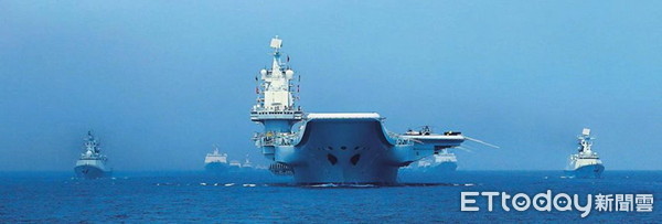 ▲▼解放軍在2018年4月12日於海南島三亞外海舉行海上閱兵，共有48艘軍艦與核潛艇、76架戰機，以及上萬名官兵參加。（圖／翻攝自大陸央廣軍事）