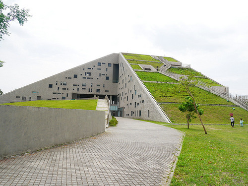 ▲國立台東大學知本校區圖書館。（圖／艾莉兒的日常雜話提供）