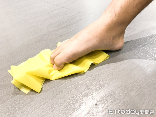 ▲睡前三招 骨科醫師教您擺脫足部痠痛。(圖/立達診所提供)