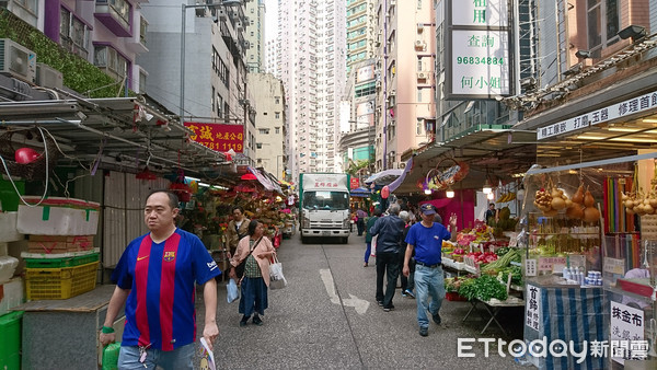 ▲位於香港的充滿魔法風格的咖啡店就叫9 3/4 cafe　（圖／記者黃士原攝）