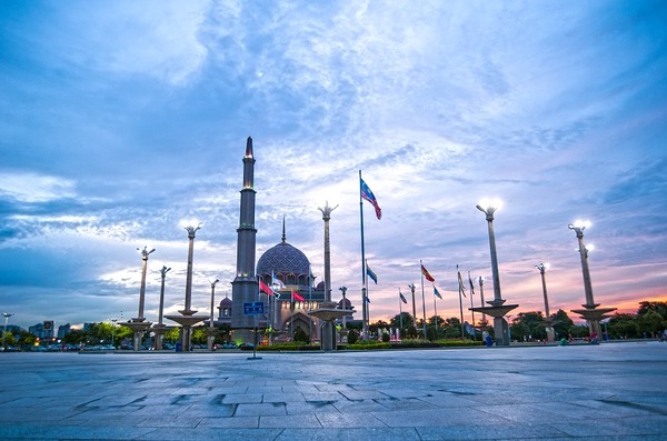 ▲布城,馬來西亞旅遊,水上粉紅清真寺。（圖／馬來西亞觀光局提供）
