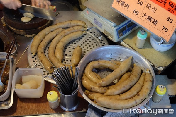 ▲淡水半坪屋糯米腸。(圖/記者于佳云攝)