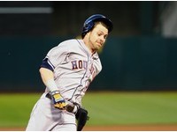 而太空人太空人強投凱戈(Dallas Keuchel)，今年賽季獲得最少打線支援，終於獲得第二勝。