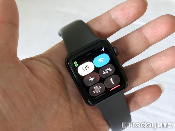 ▲ Apple Watch Series 3 GPS+Cellular開箱動手玩。（圖／記者洪聖壹攝