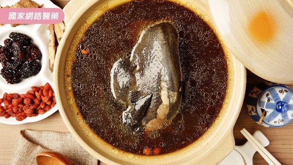 ▲kingnet中醫教你預防季節性掉髮。(圖/國家醫藥提供)