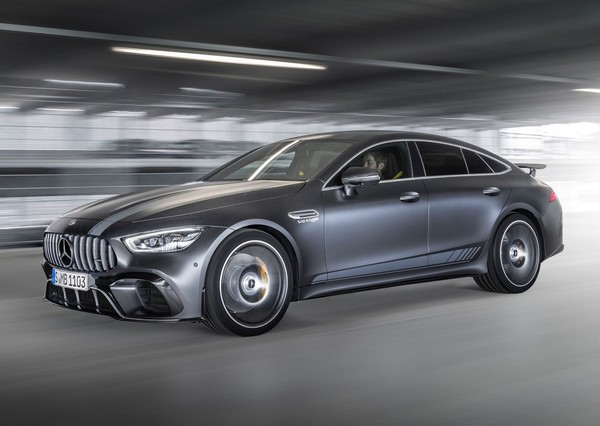 立領哥買不到保時捷Panamera沒關係　這裡有賓士AMG GT 4-Door特仕版（圖／翻攝自賓士）