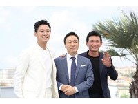 ▲▼電影《北風》導演尹鍾彬更帶著主要演員黃晸玟、朱智勳、李聖旻出席坎城影展。（圖／CATCHPLAY提供）