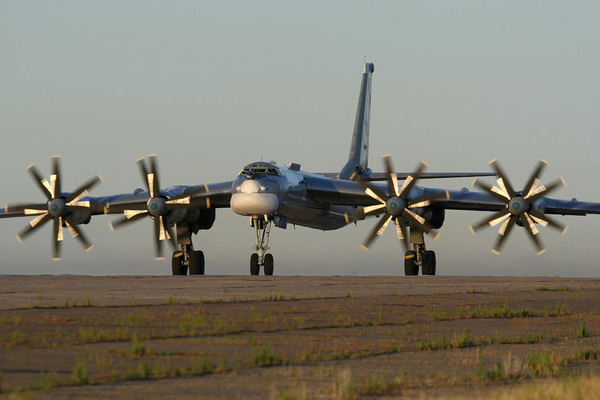 ▲▼俄羅斯TU-95熊式轟炸機。（圖／取自維基百科）