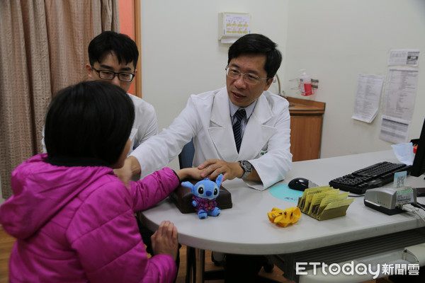 中醫藥方、茶飲提升免疫力 讓腸病毒不上身 。(圖/花蓮慈濟醫院提供)