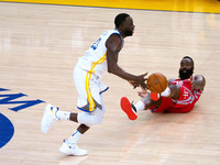 火箭方面，「大鬍子」哈登(James Harden)雖仍有20分、5籃板、9助攻，但此戰面對柯瑞兇猛火力明顯措手不及。