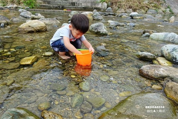 ▲花蓮白鮑溪夏天戲水好去處。（圖／靜怡&大顆呆の親子.旅遊.美食提供）