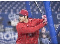 大谷翔平擔任第五棒指定打擊，雖然他在賽前練打轟上外野最高層看台，但此戰3打數沒有敲出安打。
