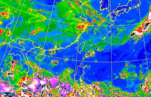 ▲▼熱帶性低氣壓最快今晚生成第4號颱風艾維尼。（圖／中央氣象局）